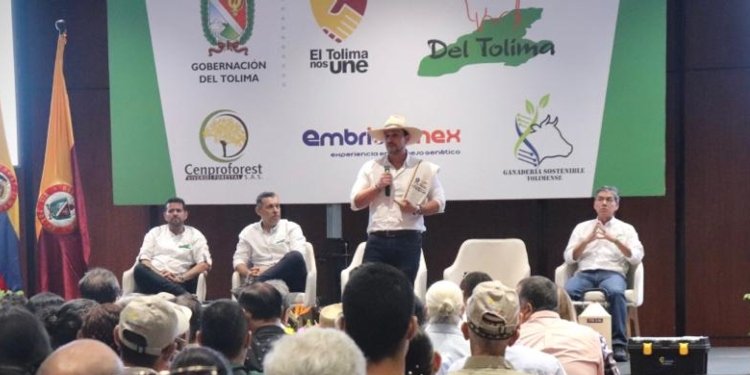 Ganaderos en 22 municipios del Tolima ponen en marcha del programa de ganadería sostenible