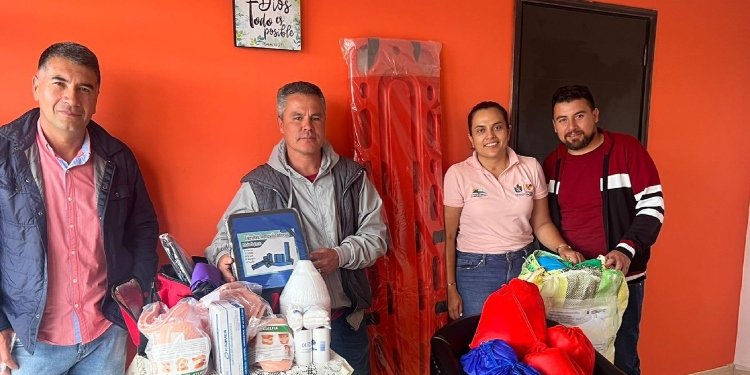 14 municipios recibirán implementos de socorro en la zona de influencia del Volcán Nevado del Ruiz