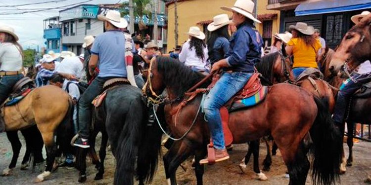 Negativa de hacer cabalgata va en detrimento de la reactivación económica asegura Asocatol