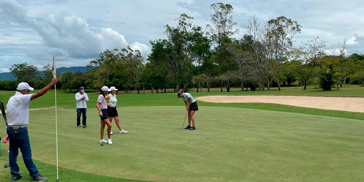 Los golfistas del Tolima se preparan para los Juegos Deportivos Nacionales