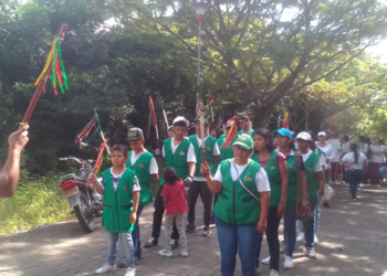 En Purificación los estudiantes del colegio Pérez y Aldana se hicieron sentir con el cacerolazo