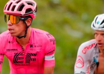 Rigoberto Urán quedó afuera del Giro de Italia al salir positivo en la prueba del Covid-19