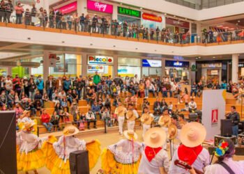 Hoy será presentado el Festival Folclórico Colombiano en los centros comerciales de Bogotá