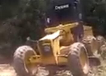 Habitantes veredales se cansaron de esperar la maquinaria y la llevaron ellos mismos 