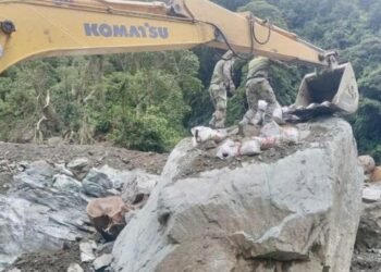 Explosiones controladas abrieron paso en el Cañón del Combeima