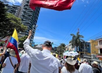 “¡No al Gobierno Petro!”: Ibagué también participó en “La Marcha de las Mayorías”