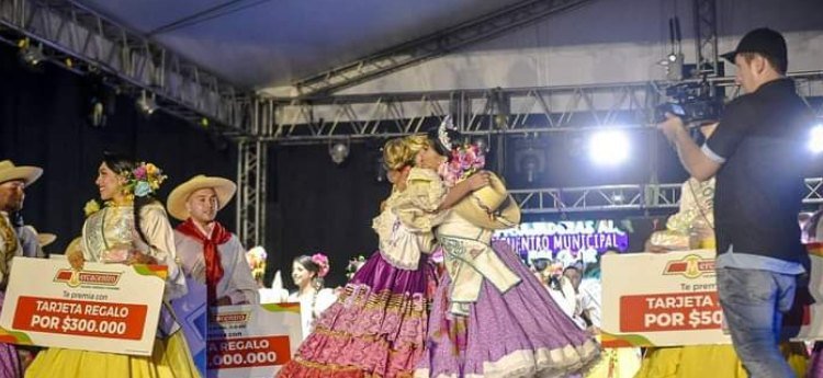 Exitoso comienzo del Festival Folclórico Colombiano en Ibagué
