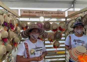 Con la participación de más de 30 artesanas de diferentes sectores se celebra hoy el día del sombrero tolimense