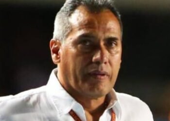 El técnico tolimense Hernán Torres ya asume oficialmente como entrenador del Emelec de Ecuador