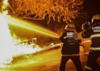 Una persona murió y dos más resultaron heridas tras la explosión de la red de gas domiciliario 