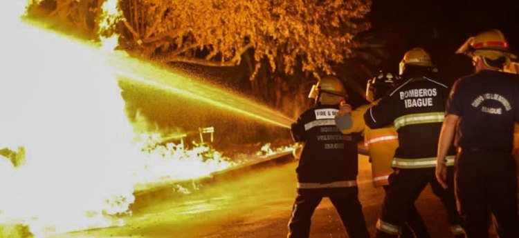 Una persona murió y dos más resultaron heridas tras la explosión de la red de gas domiciliario 