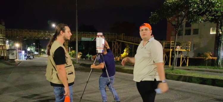 Cierres nocturnos de la carrera 5ta a la altura de la 60