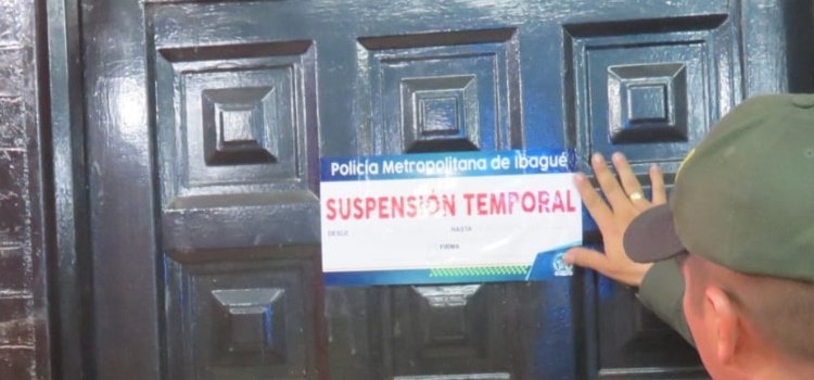 Alcaldía, Ejército y policía se tomaron parques y establecimientos nocturnos