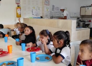 El colegio San Isidro cambió la modalidad del PAE para mejorar la alimentación de sus estudiantes