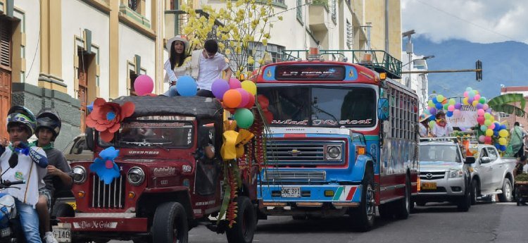 Jeepao Real de la Reinado Campesino del Folclor se tomó Ibagué