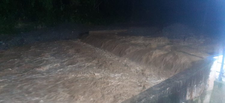 Cerrada la captación de agua en el río Combeima