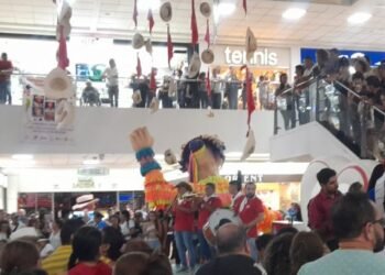 Fábrica de Licores del Tolima celebró por todo lo alto el Día del Aguardiente Tapa Roja