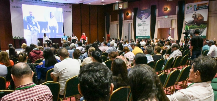 Cortolima visitó Chaparral con feria institucional y pagos por servicios ambientales