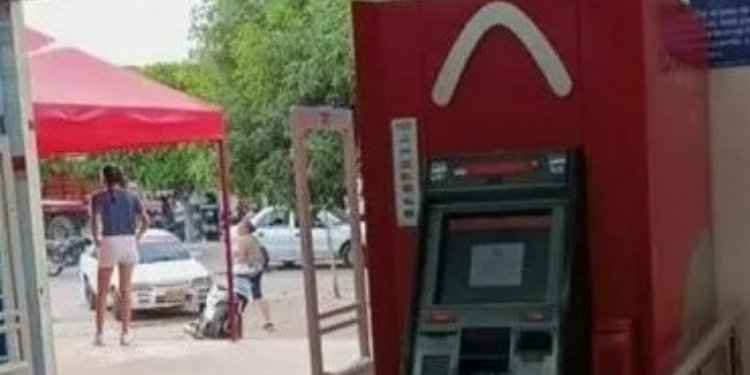 Cajero automático en La Guajira se descontroló y dio dinero de más a los usuarios