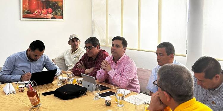 Los empresarios y comerciantes se reúnen en el norte tolimense para gestionar acciones de reactivación económica 