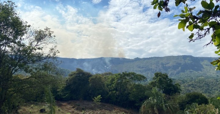 A esta hora se presenta un fuerte incendio forestal en zona rural del municipio de Suárez