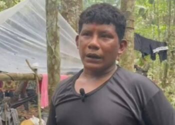 Millonaria indemnización por accidente de sus hijos pide el papá de los niños rescatados en la selva