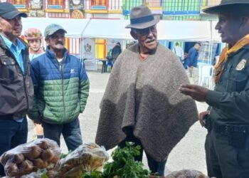 Con mercados campesinos están apoyando a los productores agrícolas de Murillo 
