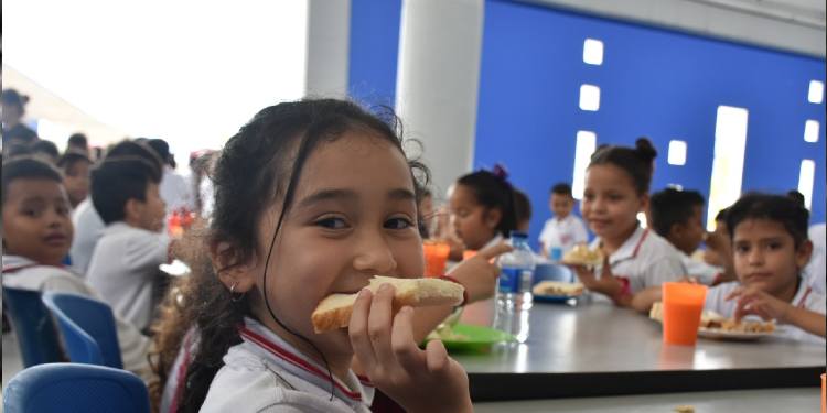 Listo el operador del PAE para el resto del año pero no habrá aumento de cobertura