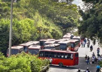 Propietarios de busetas en Ibagué denuncian manipulación y amenazas para protestar