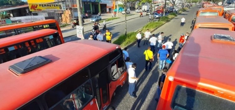 Es inminente el paro de busetas en Ibagué
