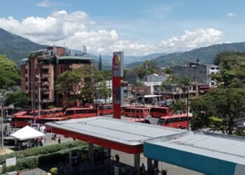 Vuelve y juega, Ibagué bloqueada y paralizada