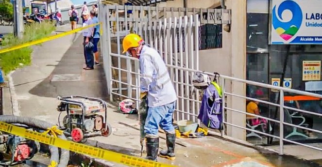 IBAL reparó el dañó en la red de distribución del distrito 4