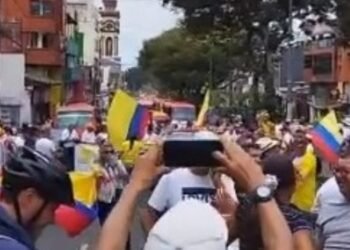 Familias de los empresarios del transporte también salieron a marchar 