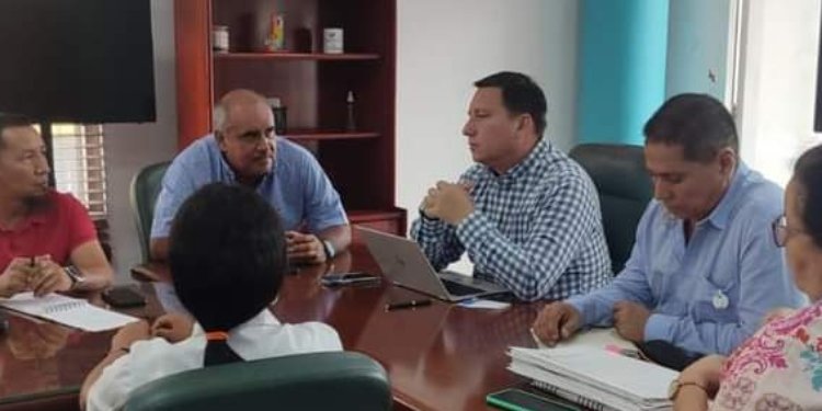 Estudiantes de Papagalá en Saldaña regresan a clases tras reunión clave