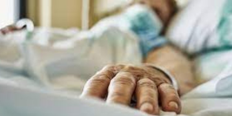 Todo un calvario vive un adulto mayor quien al momento de realizar su traslado de EPS lo rechazaron porque aparece como fallecido