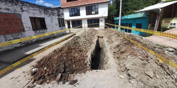 Trabajos de modernización de redes del IBAL se retrasan por el paro de transportadores