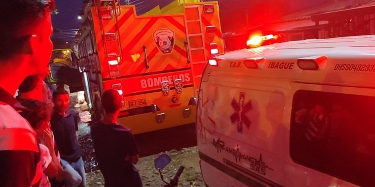 Un voraz incendio consumió una vivienda en el barrio Nuevo Combeima en la comuna 8 de Ibagué