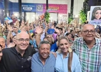 Bienvenidos a la casa de todos: Adriana Magali Matiz inauguró su sede de campaña rumbo a la gobernación del Tolima.