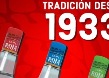 Aguardiente Tapa Roja, la bebida insignia de los Tolimenses desde 1933 