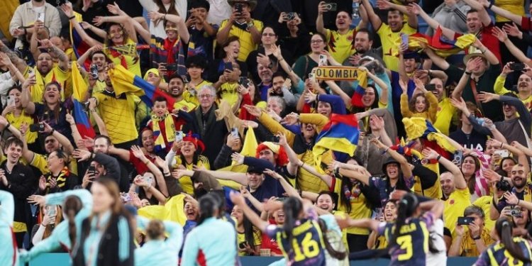Colombia enfocada en seguir haciendo historia: así fue el entrenamiento previo a los Cuartos de final