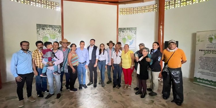 Cortolima hizo entrega de material forestal para los municipios de Anzoátegui y Santa Isabel