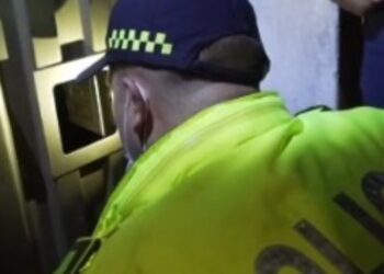 Bogotá. Autoridades de Bogotá ‘rescataron’ menor de 5 años que estaba encerrada en su vivienda mientra su madre estaba presuntamente de fiesta