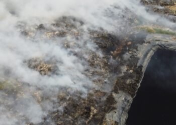 Cortolima realiza seguimiento a la contingencia por el incendio no forestal en el Relleno Sanitario La Miel 