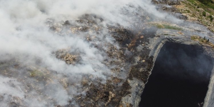 Cortolima realiza seguimiento a la contingencia por el incendio no forestal en el Relleno Sanitario La Miel 