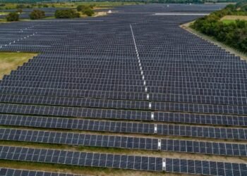 Energía Fotovoltaica Brilla como Alternativa Renovable en el Tolima