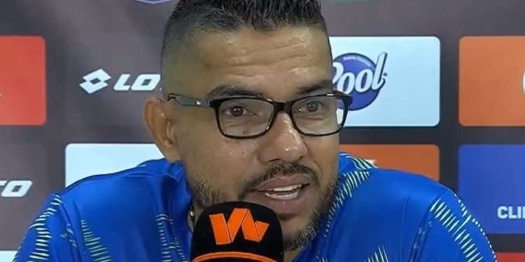 Otro equipo del fútbol colombiano que se queda sin técnico, anoche Bucaramanga se quedó sin entrenador