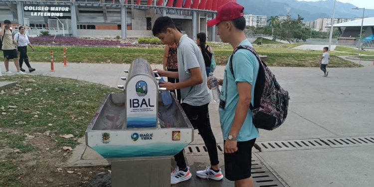 IBAL Facilita la Hidratación en el Parque Deportivo Durante el Mundial de Patinaje Artístico en Ibagué