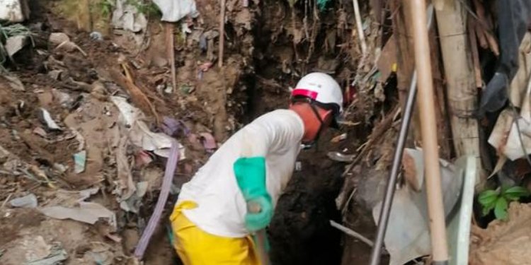 IBAL recupera taponamiento del alcantarillado en el Industrial 