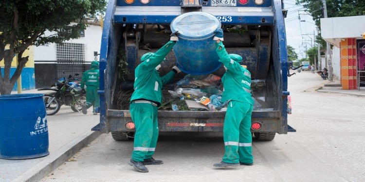 Denuncia: Se paga mas caro el servicio de aseo con Interaseo que lo que se le paga a Celsia por la energía