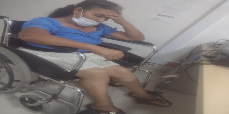 ¡Increíble! Toro embistió adulta mayor que salió por arepas en Planadas